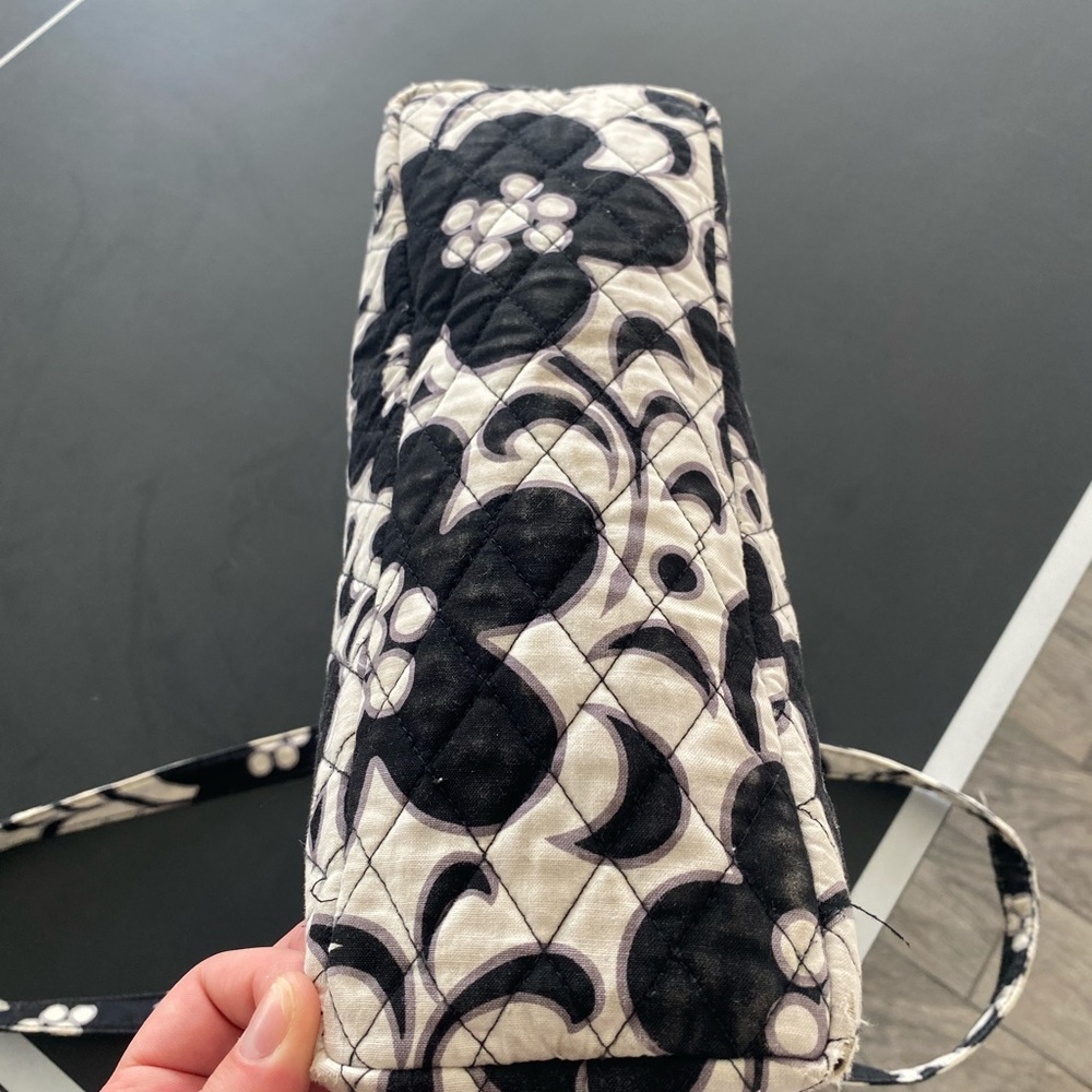 Vera Bradley Bag - Picture 6 of 6